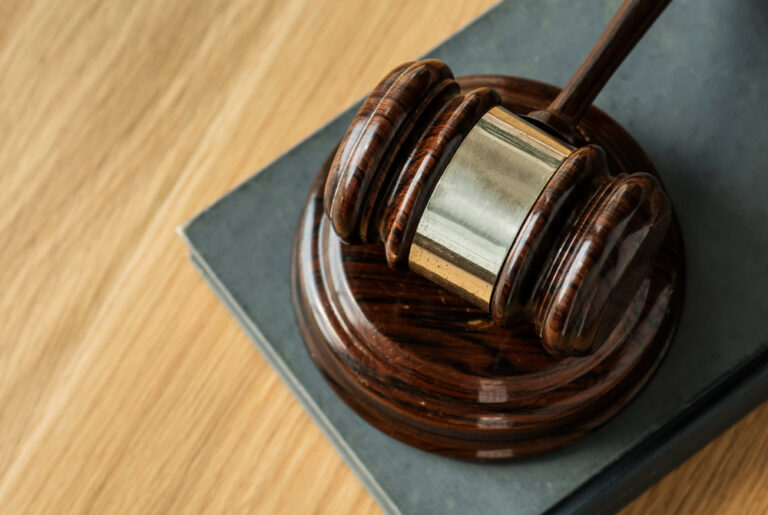 How to Pick Your Attorney: Things to Know and Helpful Tips to Choose the Best Advisor for You