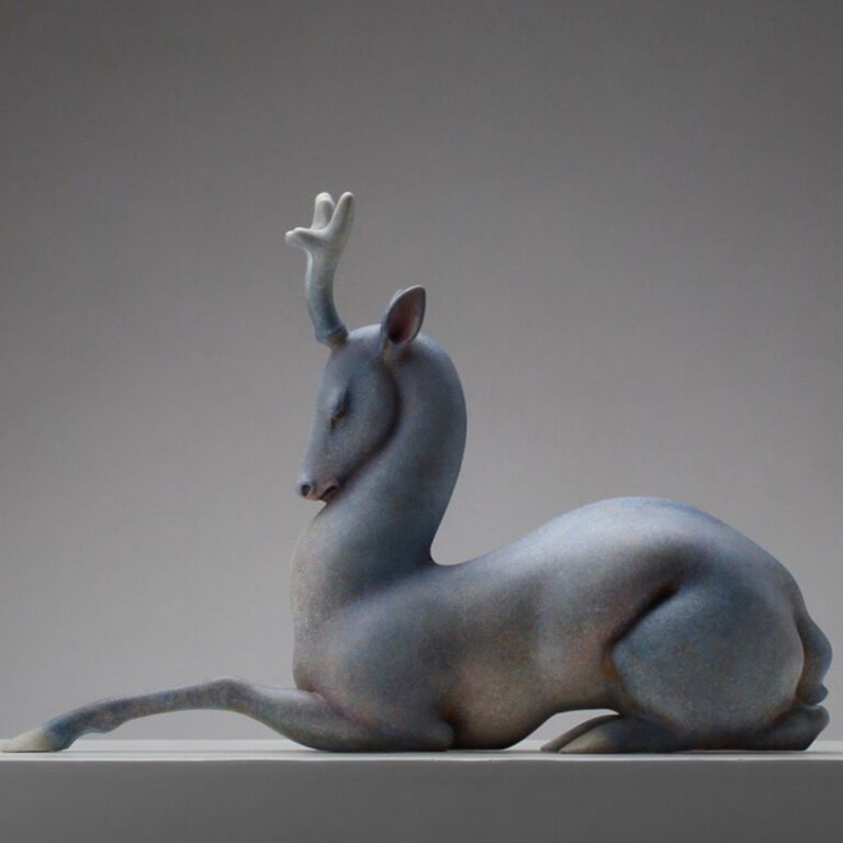 Exquisite meditative sculptures by Wang Ruilin