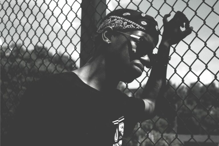3 Stylish Ways For Men To Wear A Bandana