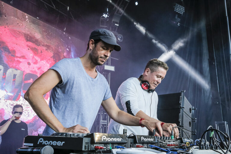 Cosmic Gate and JES share their latest single ‘Fall Into You’