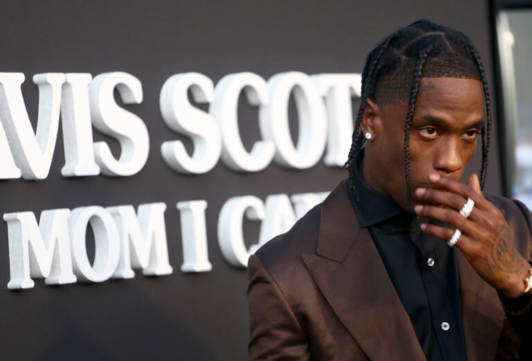 Review: Travis Scott: Look Mom I Can Fly (2019)