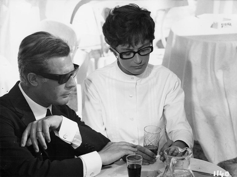 14 Striking Stills from 8½ (1963)