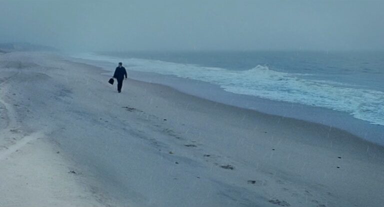 14 Striking Stills from Eternal Sunshine of the Spotless Mind (2004)