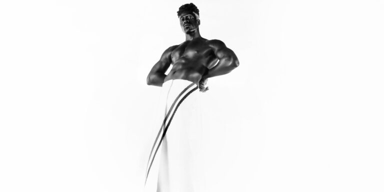 Moses Sumney Releases New Track ‘Monumental’