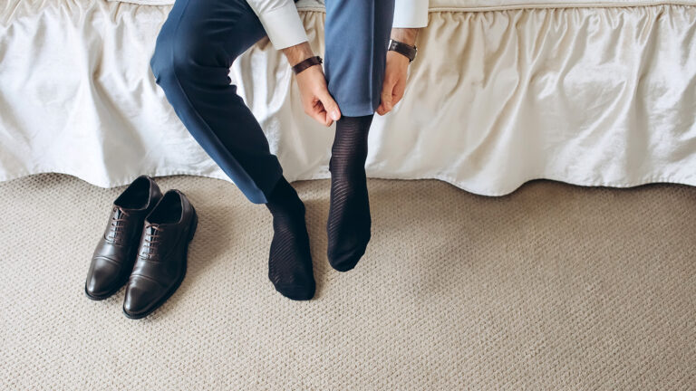 5 Superb Looking Socks to Wear with a Suit in 2020