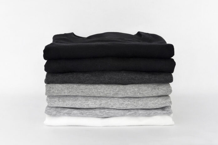 5 Must Have T-Shirts for Autumn