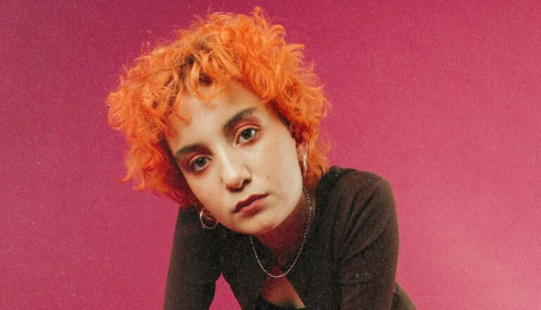 Phoebe Green Announces Debut EP ‘I Can’t Cry for You’, Shares New Song ‘Golden Girl’