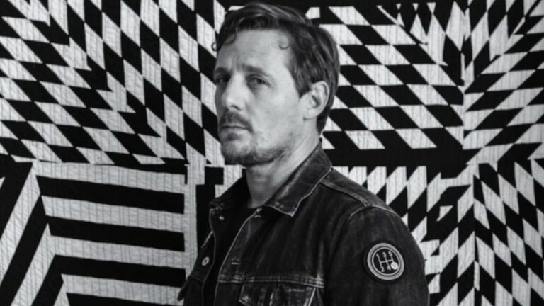 Sturgill Simpson Announces First Bluegrass Album ‘Cuttin’ Grass Vol. 1′