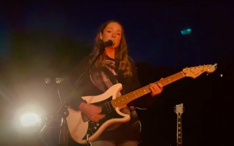 Watch Holly Humberstone’s Performance at Guitar.com Live