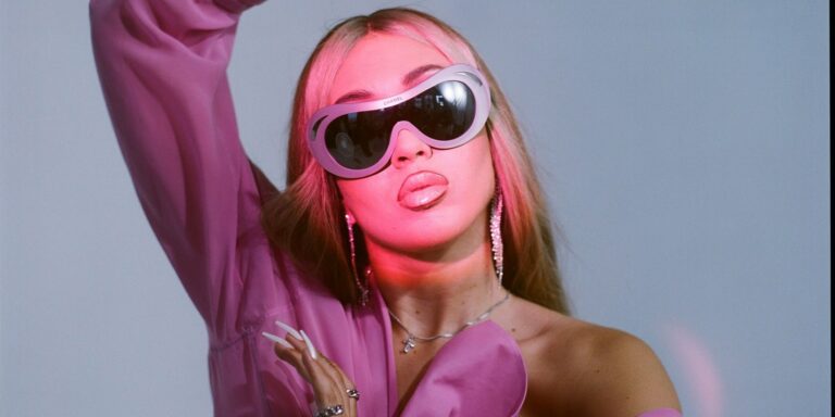 Kali Uchis Drops New Song ‘La Luz’ Featuring Jhay Cortez