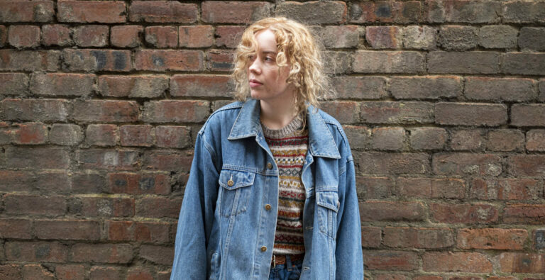 Lizzie Reid Shares New Song ‘Seamless’