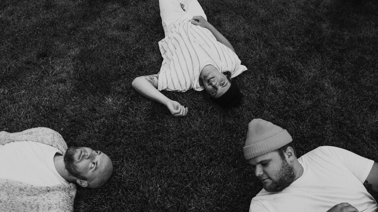 Goldensuns Unveil New Single ‘Cover It Up’
