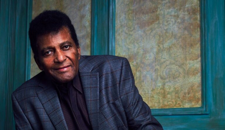 Pioneering Country Singer Charley Pride Dead at 86