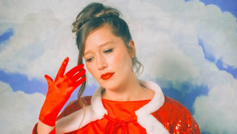 Julia Jacklin Shares New Holiday Song ‘baby jesus is nobody’s baby now’