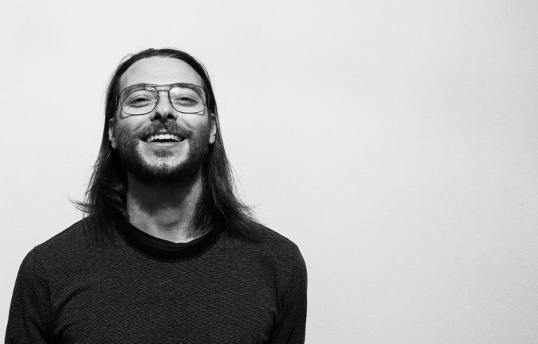 Premiere: Neve ‘Softcore’