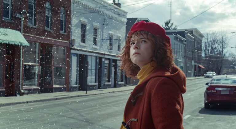 14 Unsettling Stills from I’m Thinking Of Ending Things (2020)