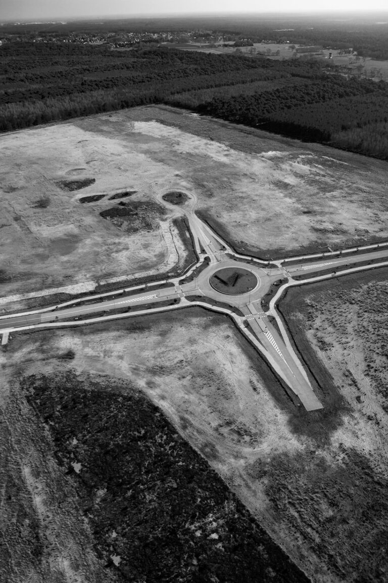 Roads to Nowhere by Tanja Willekens