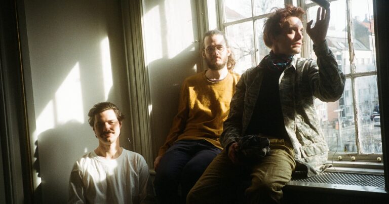 Efterklang Unveil Video for New Single ‘Dragonfly’
