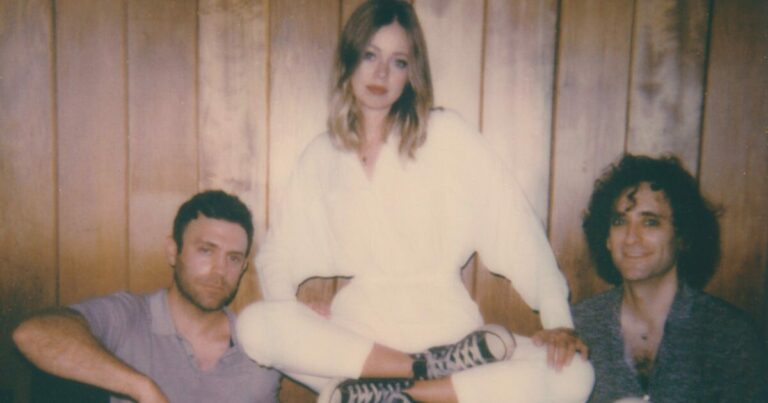 Chromatics Break Up