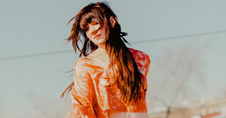 Circuit des Yeux Shares Video for New Song ‘Sculpting the Exodus’