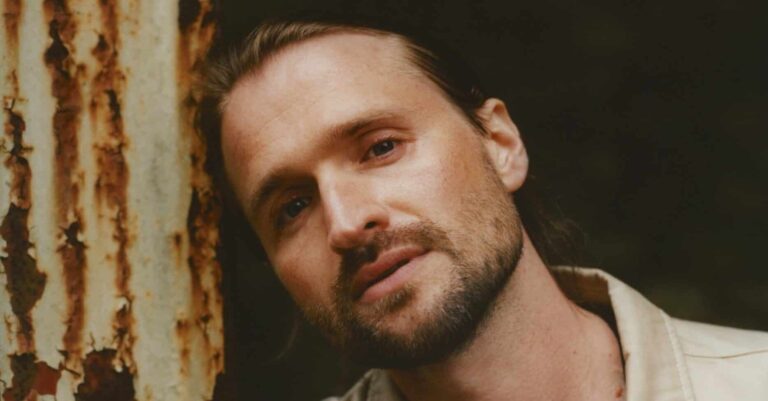 Hayden Thorpe Unveils Video for New Single ‘Metafeeling’