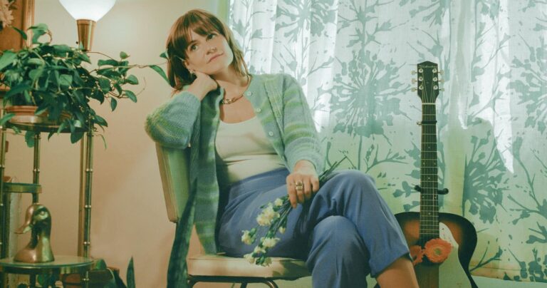 Erin Rae Announces New Album ‘Lighten Up’, Unveils Video for New Song ‘Modern Woman’