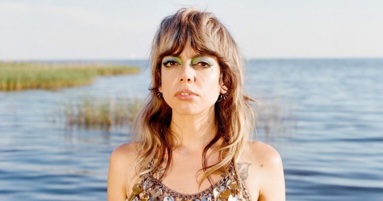 Hurray for the Riff Raff Releases New Song ‘Resistance Rockers’