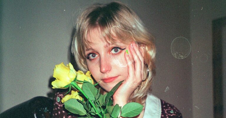 Abbie Ozard Shares Video for New Song ‘Grown’