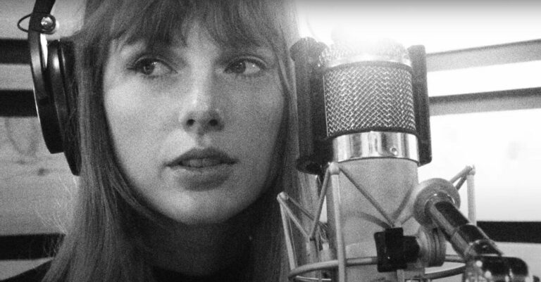 Taylor Swift Shares ‘Sad Girl Autumn’ Version of ‘All Too Well’