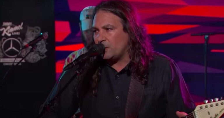 Watch the War on Drugs Perform ‘I Don’t Live Here Anymore’ on ‘Kimmel’