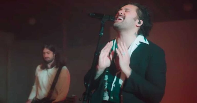 Watch Gang of Youths Perform ‘the angel of 8th ave.’ on ‘Colbert’