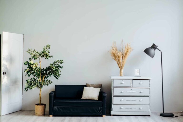 Conditions for studying interior design