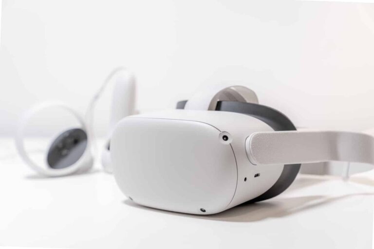 Pocket Matrix: How Phones Are Altering Reality With The Help Of VR & AR