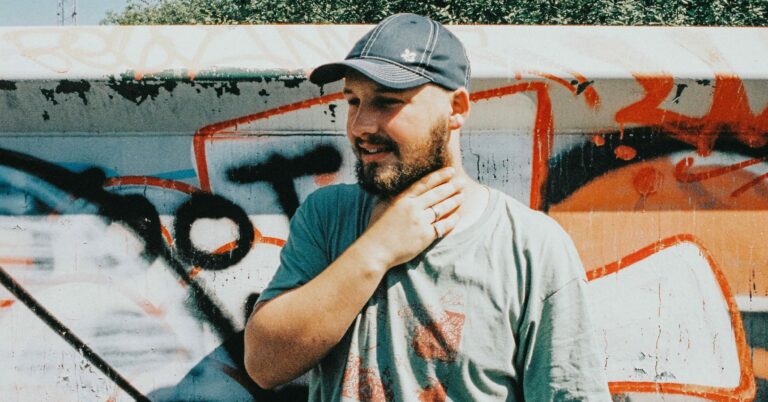 elkyn Releases New Single ‘talon’