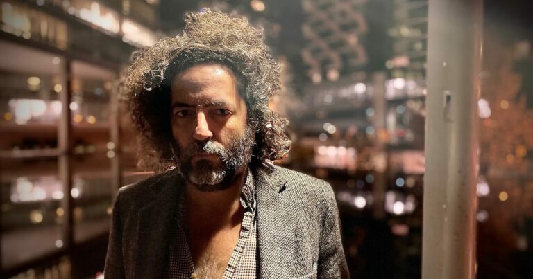 Destroyer Announces New Album ‘LABYRINTHITIS’, Shares Video for New Single ‘Tintoretto, It’s for You’