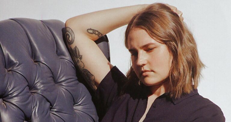 Maggie Gently Announces Debut Album, Releases New Single ‘Worried’