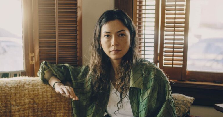 Renata Zeiguer Announces New Album, Shares Video for New Single ‘Sunset Boulevard’