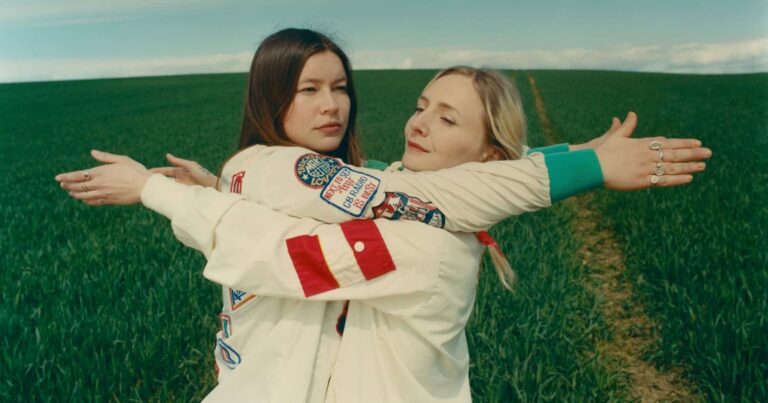 Wet Leg Share Video for ‘Oh No’, Announce UK Instore Shows