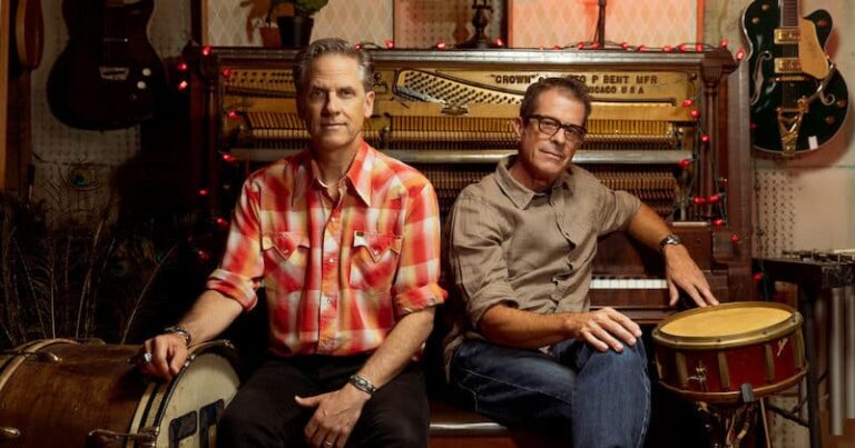 Calexico Announce New Album ‘El Mirador’, Share Video for New Song