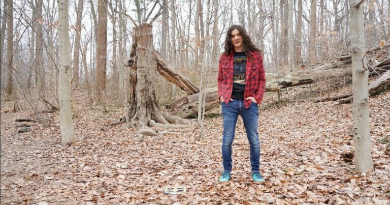 Kurt Vile Announces New Album ‘(watch my moves)’, Shares Video for New Single