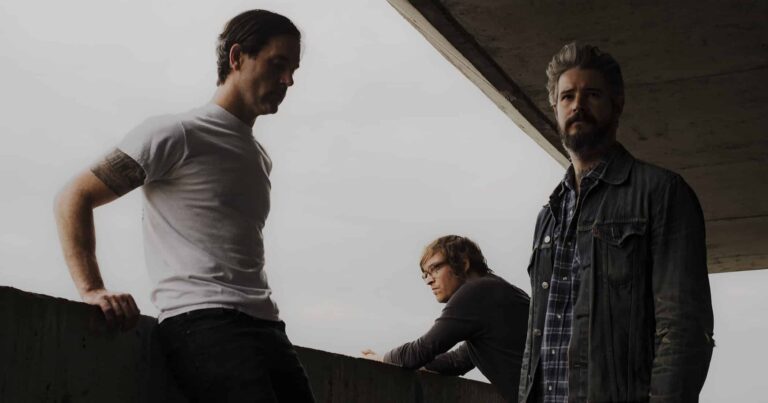 METZ Release New Single ‘Demolition Row’