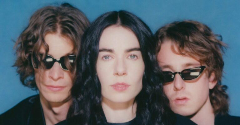 Sinead O’Brien Announces Debut Album, Shares New Single ‘Holy Country’
