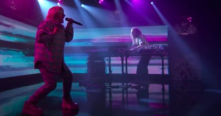 Watch Sylvan Esso Perform ‘Ferris Wheel’ on ‘Kimmel’
