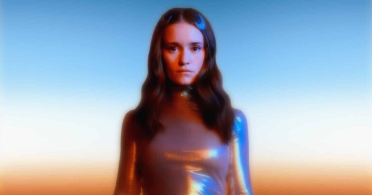 Sigrid Announces New Album ‘How to Let Go’, Shares Video for ‘It Gets Dark’