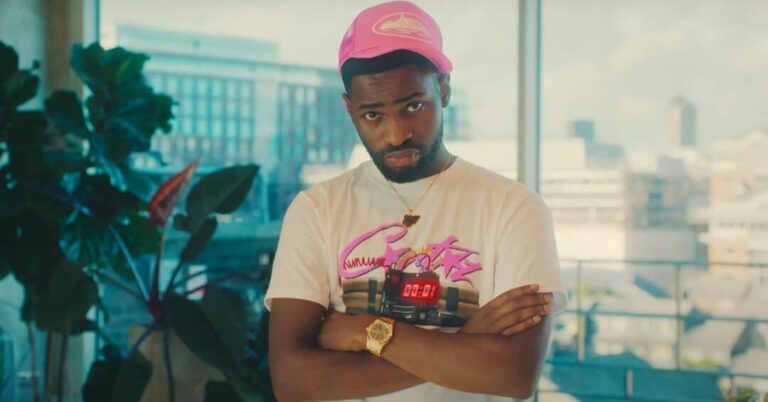 Dave Shares Video for New Single ‘Starlight’