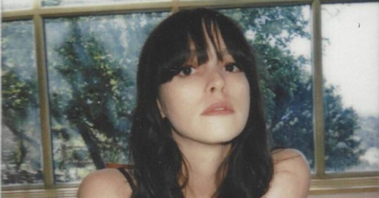 Tess Parks Unveils Video for New Single ‘Brexit at Tiffany’s’