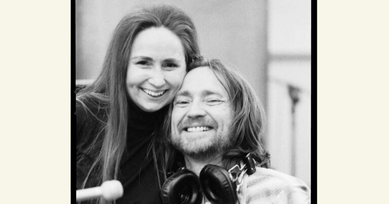 Bobbie Nelson, Willie Nelson’s Sister and Bandmate, Dead at 91