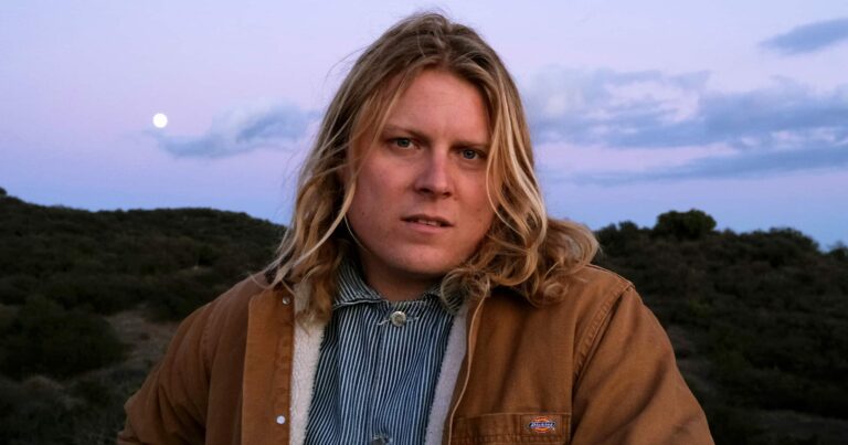 Ty Segall Announces New Album ‘”Hello, Hi”‘, Releases New Song