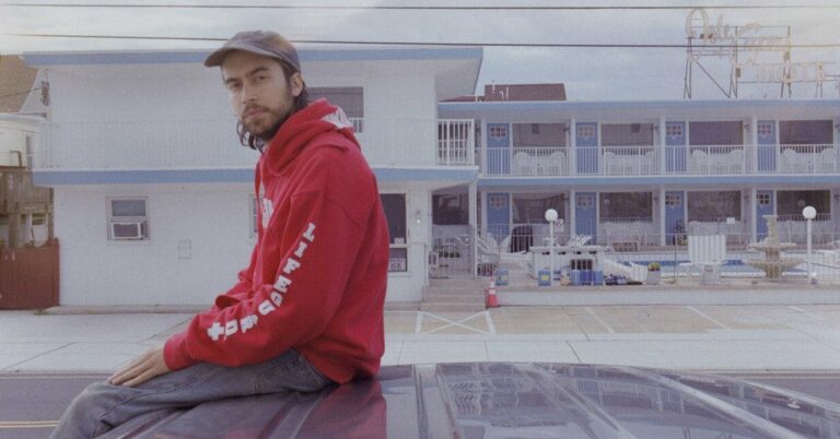 Alex G Releases New Song ‘Main Theme’
