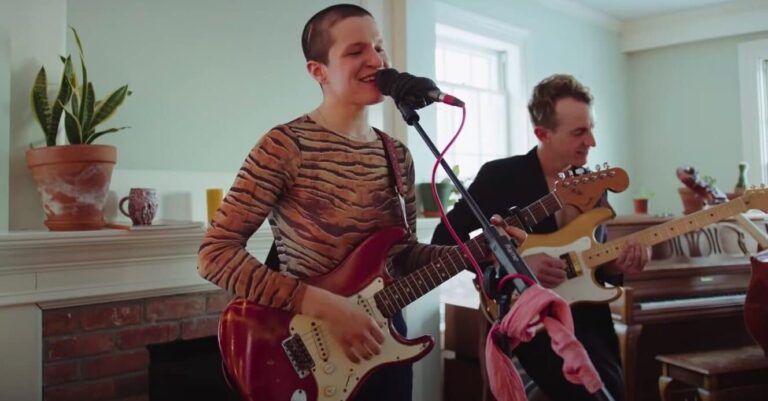 Watch Big Thief Perform ‘Spud Infinity’ on ‘Fallon’